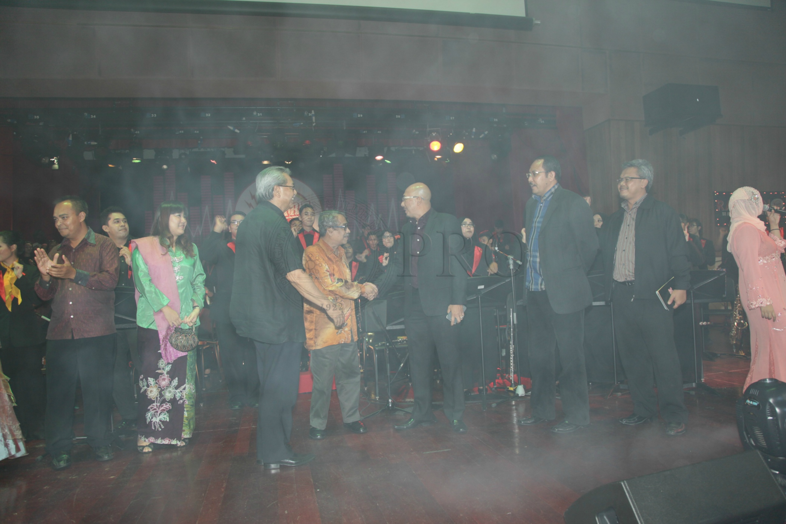 PRO 14 29 RARE IMG 0650